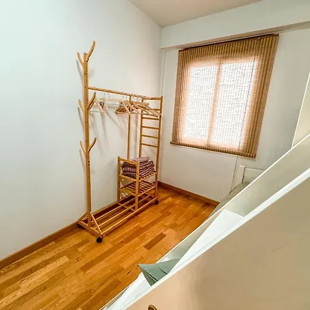 Fuente Piedra Escrita Apartman *